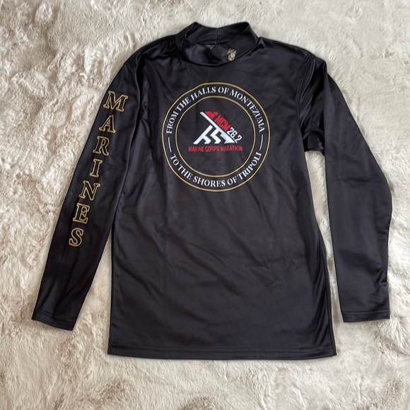 2021 Marine Corps Marathon mock turtleneck shirt. Unisex Small - Picture 1 of 5